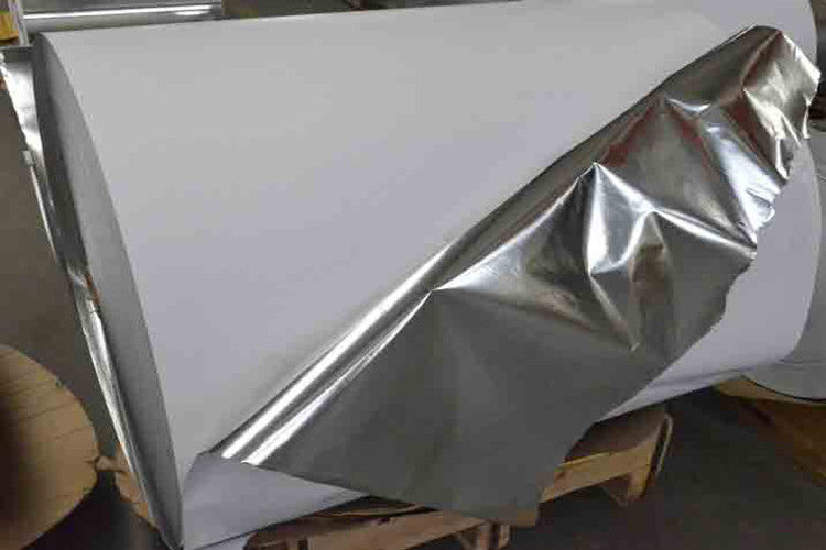 69 - 83のGSMの防水銀製の真空はぬれた強さビール ラベルのためのペーパーを金属で処理しました